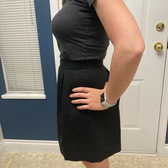 Uniqlo Black Wool Blend Pleated Skirt - Picture 3 of 12